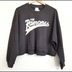 Grey cropped sweatshirt